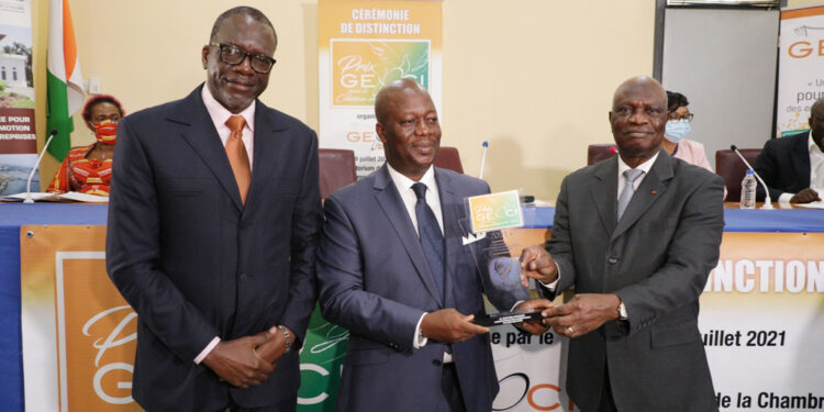 Les images de la remise du prix Gepci de la cohésion sociale et paix