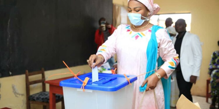 Kabadougou/Sénatoriales partielles 2021:  Nassénéba Touré a accompli son devoir civique