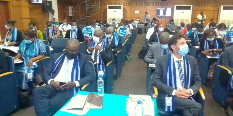 Côte d’Ivoire : Une application mobile « E-Santé jeunes » lancée