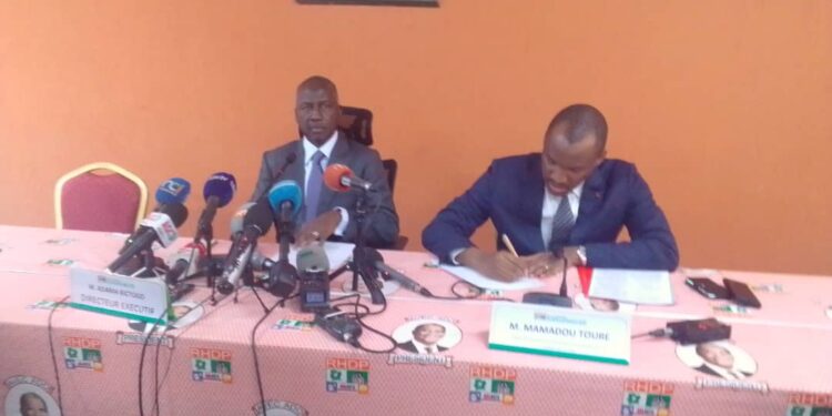 Bictogo réagit aux « dernières sorties hasardeuses » de Gbagbo: l’intégralité de ses propos liminaires