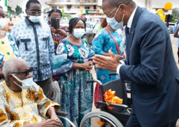 Le ministre Bruno Koné invite les copropriétaires de cité à mettre en place des “syndics”