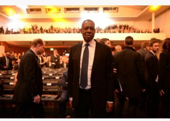 Issa Hayatou, ancien président de la CAF, suspendu par la FIFA