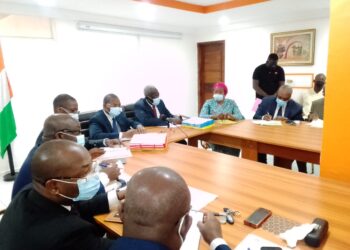 Occupation du domaine public à Adjamé: Bruno Koné et Farikou s’accordent à mettre de l’ordre