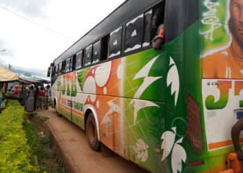 Ouaninou: Trois véhicules dont 2 cars braqués avec leurs occupants.