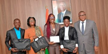 Concours «Ma thèse en 180 secondes»: Le Ministre Amadou Coulibaly récompense les lauréats