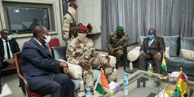 Situation politique en Guinée: le président Ouattara prend part à une mission de la CEDEAO