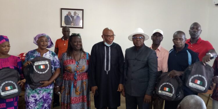 Yamoussoukro/Délégation départementale Rhdp: Les délégués de secteur reçoivent 300 kits scolaires