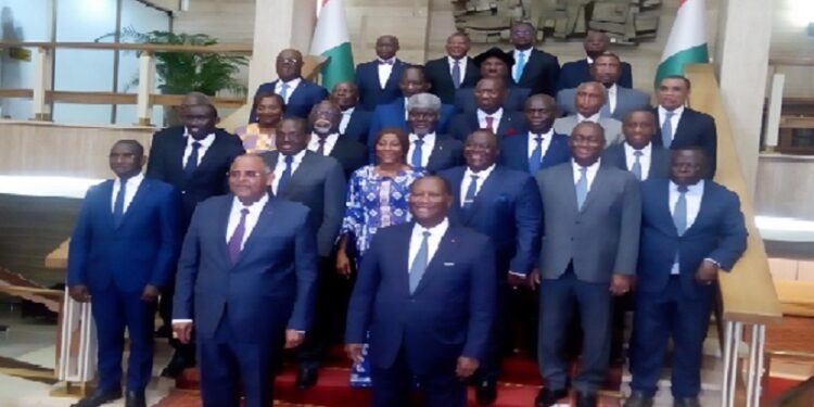 Côte d’Ivoire: Le Président Ouattara invite les ministres-gouverneurs à relever les défis de développement équilibré