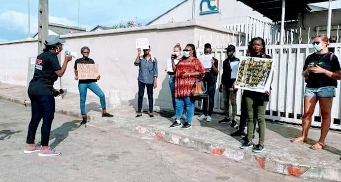 Affaire Yves de Mbella: Manifestation devant NCI