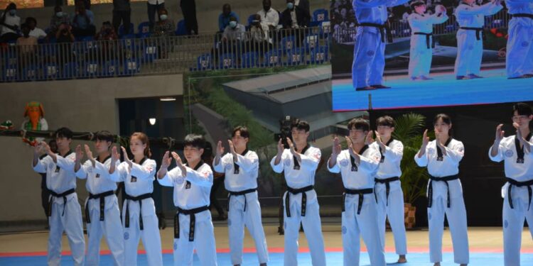 Cérémonie d’inauguration du centre sportif culturel et des Tics Ivoiro-coreen Alassane Ouattara en images