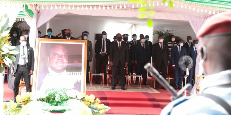 Les images de l’hommage national à l’ex-Premier ministre Charles Konan Banny jeudi 07 octobre à la primature