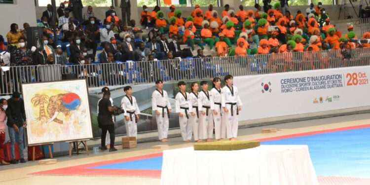 Cérémonie d’inauguration du centre sportif culturel et des Tics Ivoiro-coreen Alassane Ouattara en images
