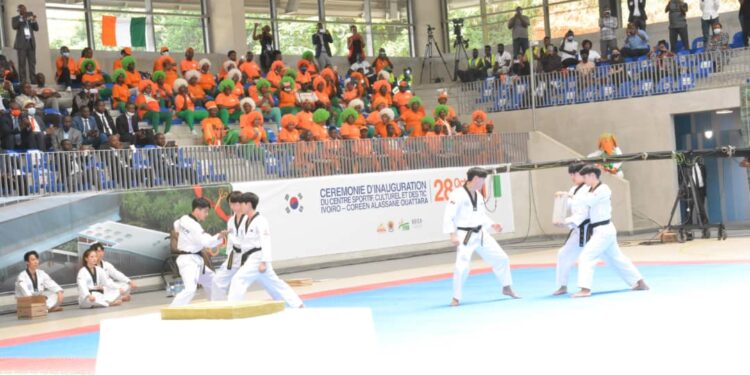 Cérémonie d’inauguration du centre sportif culturel et des Tics Ivoiro-coreen Alassane Ouattara en images