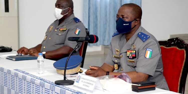 Gendarmerie ivoirienne: Le Gal Apalo exhorte ses collaborateurs à organiser des causeries morales avec leurs personnels