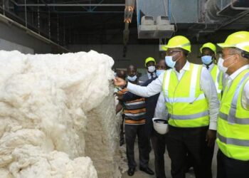 Dimbokro/Réouverture de l&rsquo;Usine Utexci: Souleymane Diarrassouba et Adama Coulibaly s&rsquo;imprègnent des réalités