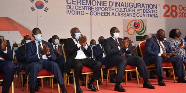 Cérémonie d’inauguration du centre sportif culturel et des Tics Ivoiro-coreen Alassane Ouattara en images