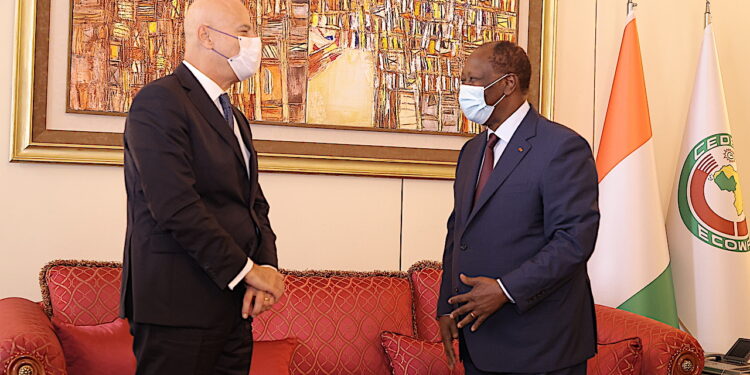 Photos de l’entretien du Président Alassane Ouattara, avec le Pdg du groupe ENI