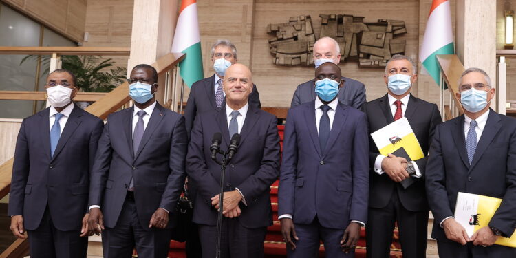 Photos de l’entretien du Président Alassane Ouattara, avec le Pdg du groupe ENI