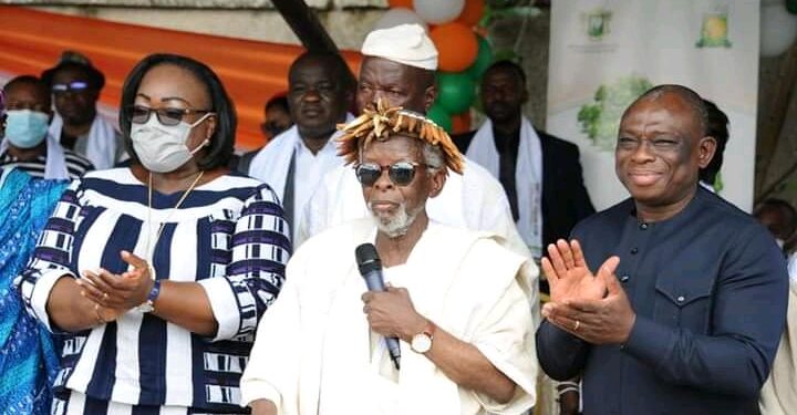 Cavally / Cohésion sociale:  Anne Ouloto dote les chefs traditionnels d’un centre multiethniques de médiation.