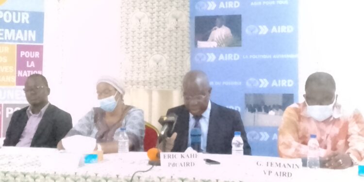 Côte d’Ivoire/Eric Kahé (AIRD) à propos de la Limitation d’âge à la présidentielle : « Je ne souhaite pas que cela donne lieu à d’autres remous »