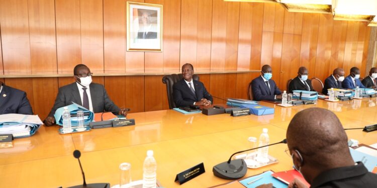 Les images du conseil des ministres du mercredi 20/10/2021 au Palais présidentiel d’Abidjan Plateau.