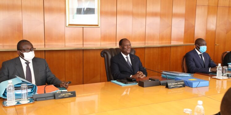 Les images du conseil des ministres du mercredi 20/10/2021 au Palais présidentiel d’Abidjan Plateau.
