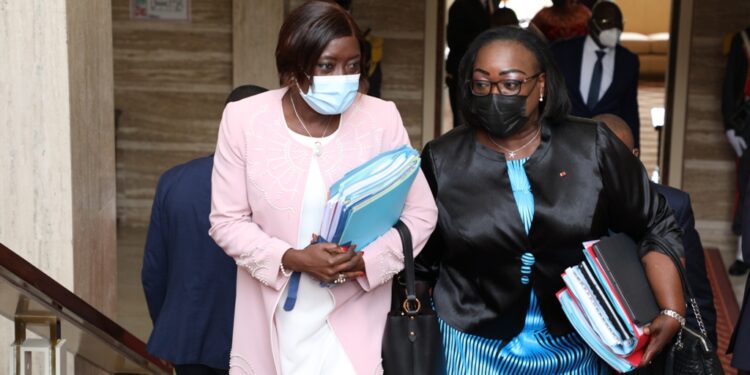 Les images du conseil des ministres du mercredi 20/10/2021 au Palais présidentiel d’Abidjan Plateau.