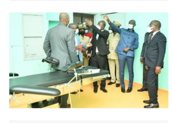 Amélioration des conditions de travail: Pierre Dimba rassure le personnel du Chu de Bouaké