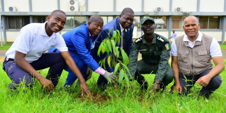 Soubré : La ministre Nasseneba Touré réceptionne 3 centres d’action communautaires pour l’enfance