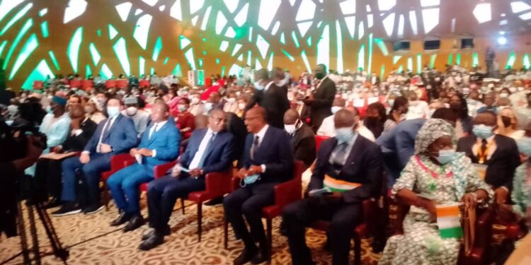 Abidjan capitale du 21e Forum pharmaceutique international