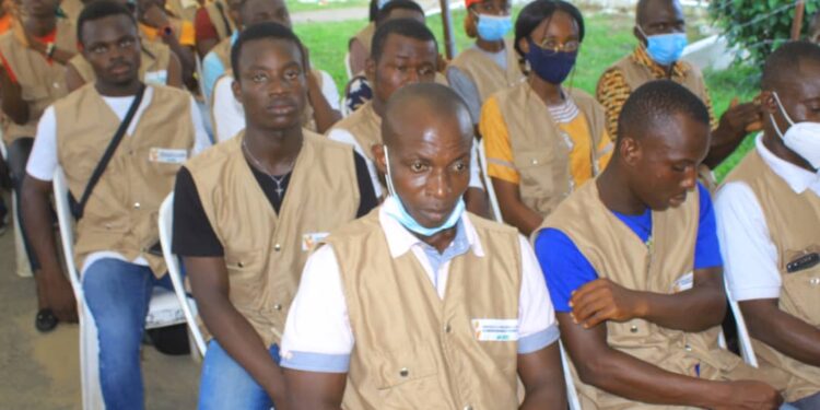 En images la cérémonie de prestation de serment des volontaires d’Attécoubé et présentation des volontaires d’Élibou et de la MÉ