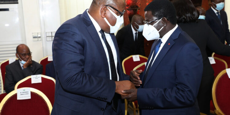 Prix d’excellence 2021, le président Ouattara honore 84 Ivoiriens au palais présidentiel le vendredi 05 novembre. (Album photos)