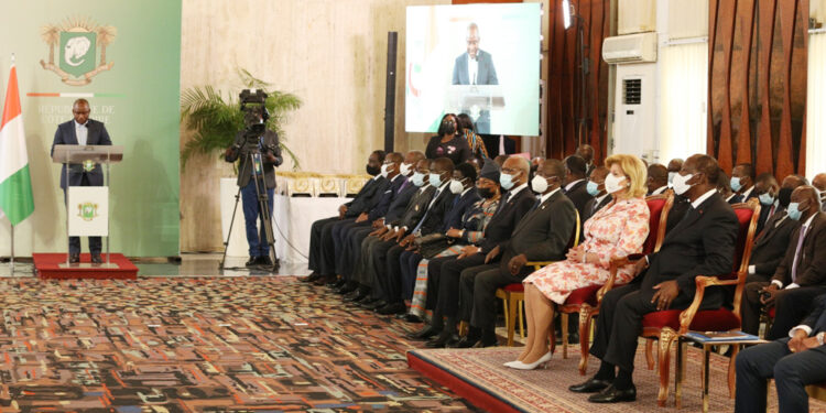 Prix d’excellence 2021, le président Ouattara honore 84 Ivoiriens au palais présidentiel le vendredi 05 novembre. (Album photos)