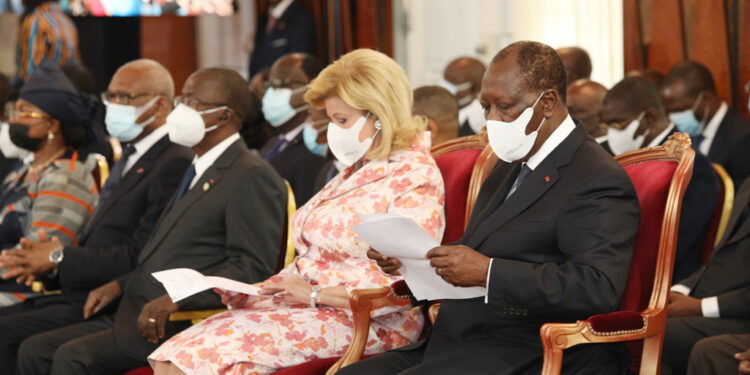 Prix d’excellence 2021, le président Ouattara honore 84 Ivoiriens au palais présidentiel le vendredi 05 novembre. (Album photos)