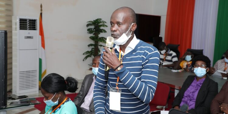 Les images de la conférence de presse du président de la CEI Ibrahime Coulibaly-Kuibiert le jeudi 18 novembre au siège de l’institution sise II-Plateaux à Abidjan