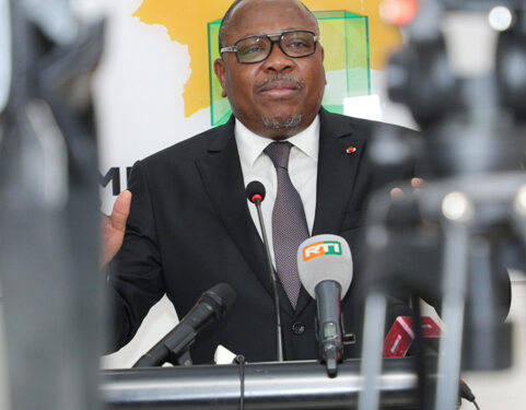 Les images de la conférence de presse du président de la CEI Ibrahime Coulibaly-Kuibiert le jeudi 18 novembre au siège de l’institution sise II-Plateaux à Abidjan