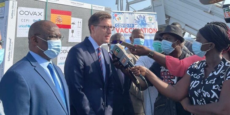 COVID: L’Espagne fournit 326.400 doses d’AstraZeneca à la Côte d’Ivoire 