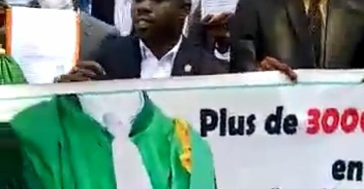 Marche au Plateau: plusieurs docteurs non recrutés embarqués par la police