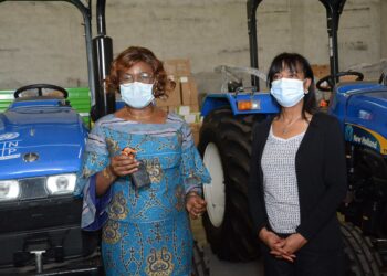 Côte d’Ivoire: Kaba Nialé réceptionne un important don du Pnud