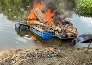 Soubré : La gendarmerie interpellent 9 présumés orpailleurs clandestins sur le fleuve Sassandra
