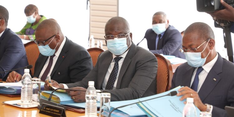 Les images du conseil des ministres du mercredi 15 décembre 2021 au palais présidentiel au Plateau-Abidjan.