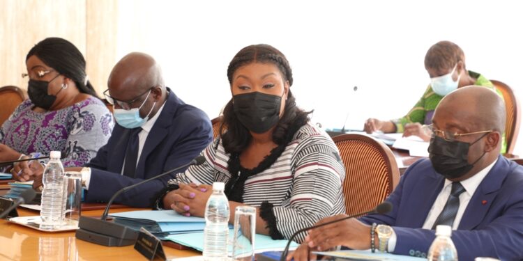 Les images du conseil des ministres du mercredi 15 décembre 2021 au palais présidentiel au Plateau-Abidjan.