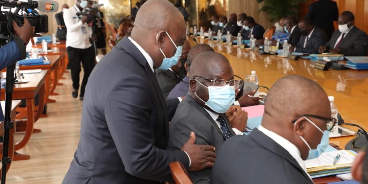 Les images du conseil des ministres du mercredi 15 décembre 2021 au palais présidentiel au Plateau-Abidjan.