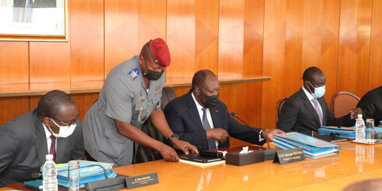 Les images du conseil des ministres du mercredi 15 décembre 2021 au palais présidentiel au Plateau-Abidjan.
