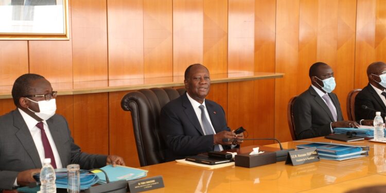 Les images du conseil des ministres du mercredi 15 décembre 2021 au palais présidentiel au Plateau-Abidjan.