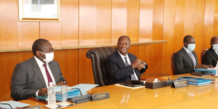 Les images du conseil des ministres du mercredi 15 décembre 2021 au palais présidentiel au Plateau-Abidjan.