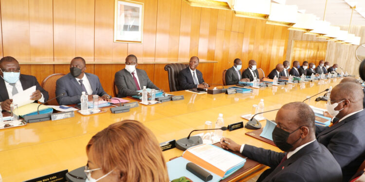 Les images du conseil des ministres du mercredi 15 décembre 2021 au palais présidentiel au Plateau-Abidjan.