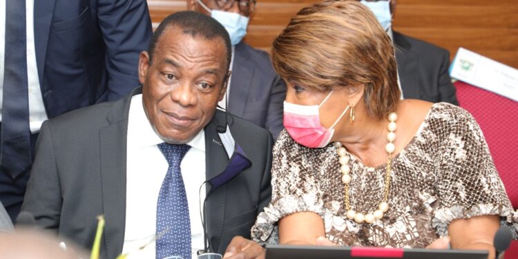 Les images du lancement du 5e dialogue entre les partis politiques et le gouvernement en présence du Premier ministre Patrick Achi à la Primature au Plateau.