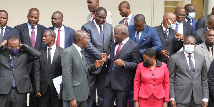 Les images du lancement du 5e dialogue entre les partis politiques et le gouvernement en présence du Premier ministre Patrick Achi à la Primature au Plateau.