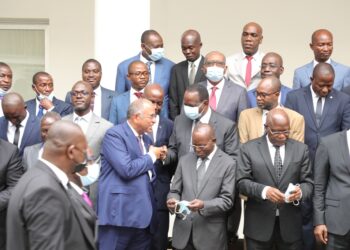 Les images du lancement du 5e dialogue entre les partis politiques et le gouvernement en présence du Premier ministre Patrick Achi à la Primature au Plateau.